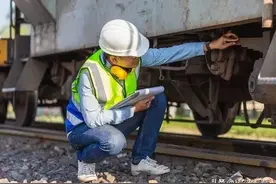 我，80年顶父亲班到铁路，今年五月退休，预估退休金7300：很知足图片