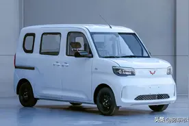 五菱之光纯电车发布，空间方正，适合改房车，三个带床案例分享图片