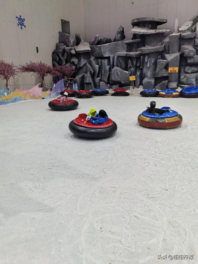 重庆这个景区是大人小孩共同的乐园,有极限运动中心还有滑雪馆