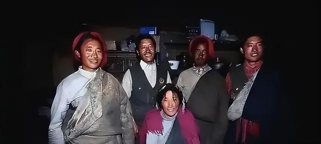 这个一妻多夫制的民族，晚上怎么过？女人直言：没有幸福可言