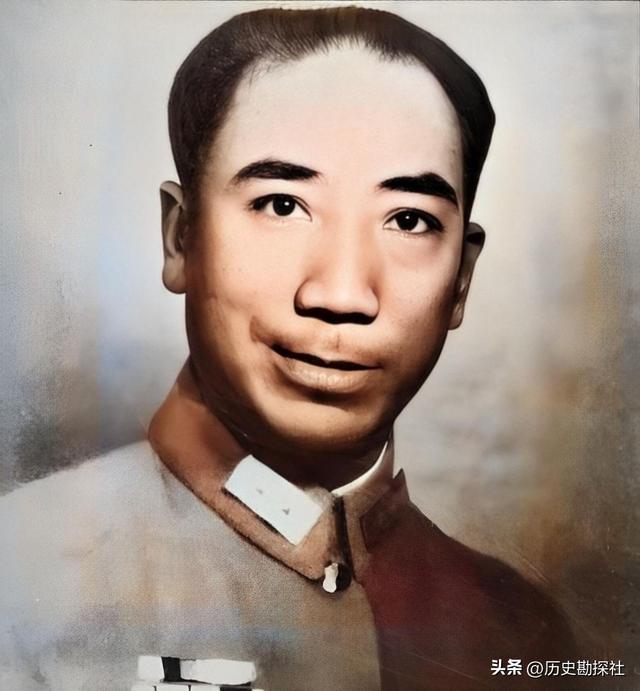 戴笠与胡蝶的真实影像，胡蝶美艳摄人心魄，戴笠面容冷峻不怒自威