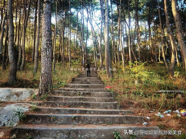 清远连州“奇怪”中轴线，起点是“像方巾”的山，秋季看全城风光