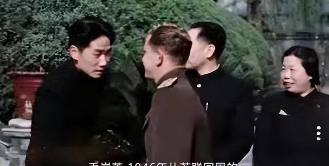 刘思齐有多美？1949年的一张留影，那年她19岁清丽脱俗气质不凡！