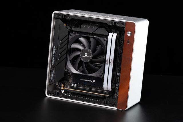 英特尔酷睿Ultra5 230F+铭瑄挑战者H810ITX+乔思伯NV10装机分享！