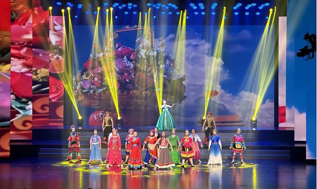 明日开演！村晚盛宴+非遗市集！逛古镇文创、赏村晚，鹰潭上清古镇&龙虎山游玩攻略承包你的冬日快乐！