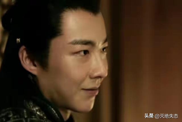 脸僵斗鸡眼，绿豆眼，长相磕碜却演“绝世美男”，到底谁给的自信