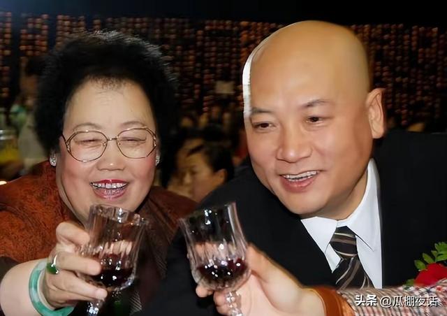 京圈四大富婆，身价过百亿，出门私人飞机，甚至坐拥北京一条街