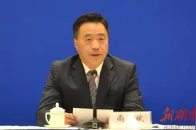 在职大专学历的他，破格提拔升正厅！图片