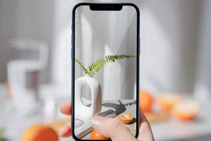 为何iPhone 17 Pro系列没有黑色新？苹果的“颜色博弈学”藏了什么