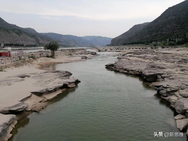 黄河壶口瀑布，在哪里看最合适？拍全景照恰到好处？