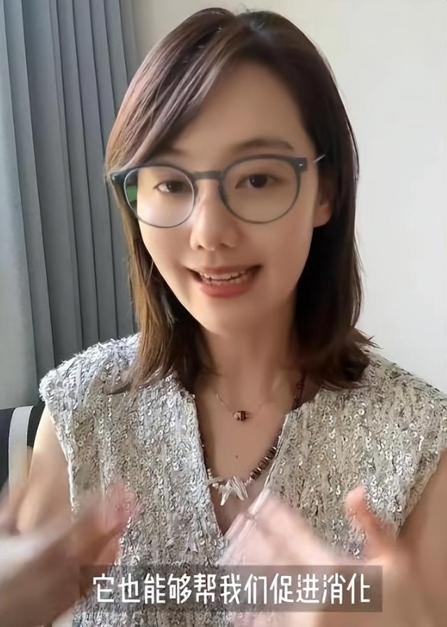 讨好大佬	，陪睡上位，遭央视"开除"，她身上的标签哪个才是真的