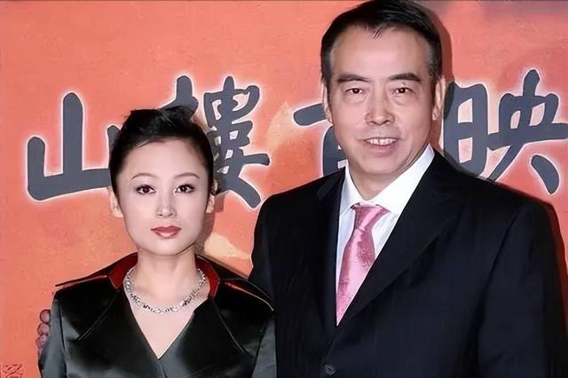长得太美被导演占为己有，4年后生下大明星儿子，16就开始争光了