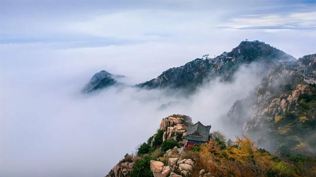 踏云登泰山，邂逅山间好时节