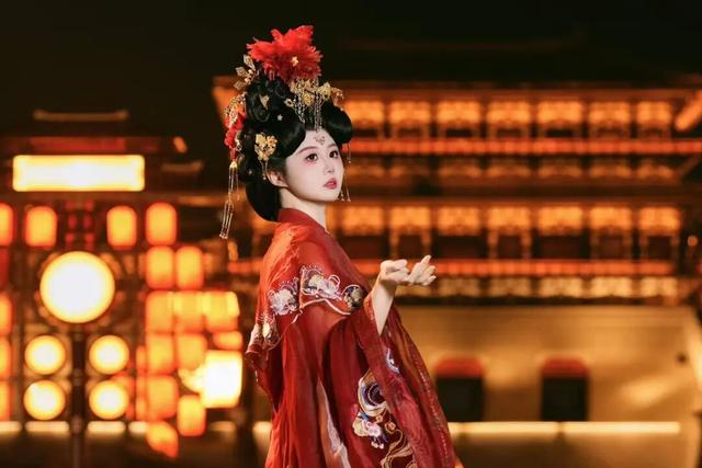 文化河南凭啥出圈？央视《经济半小时》专题解析