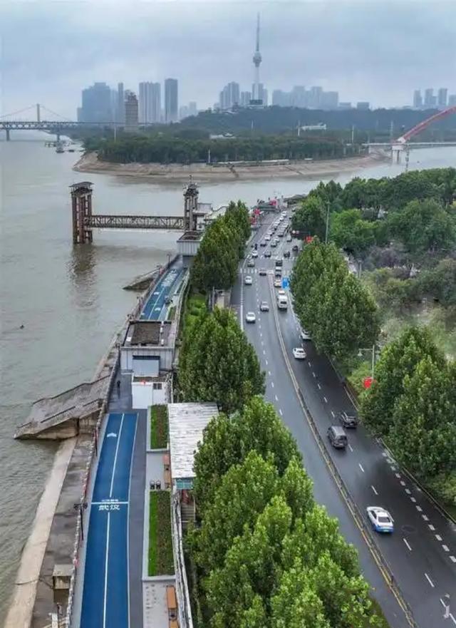 老居民来说武昌湾，为何一建成就成网红景点？原来有如此多的故事
