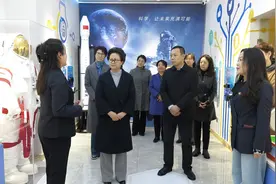 太原市万柏林区：市政协副主席李颖调研区政协工作图片