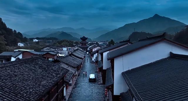 2025年的秦岭山麓依旧迷人