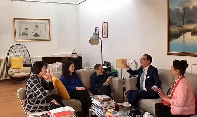 28岁就跟了82岁的杨振宁，如今21年过去，翁帆到底得到了什么？