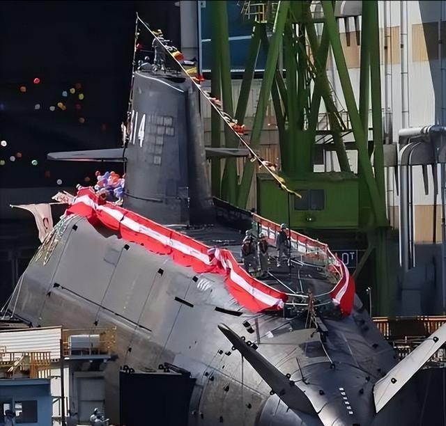 高市早苗面临最坏结局？中国连开“两枪”后，美堤丰导弹撤出日本