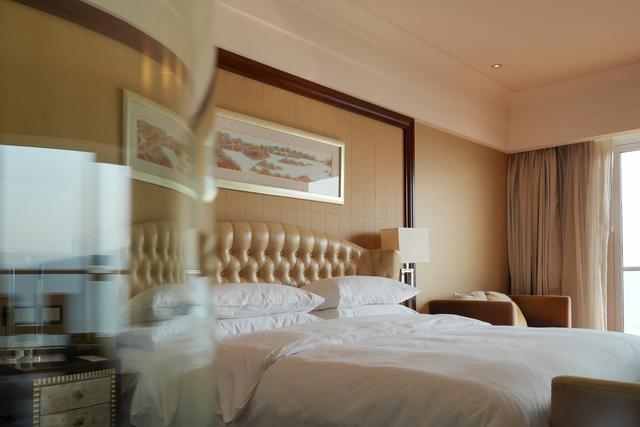 冬日暖阳里的湖畔旅居｜千岛湖滨江希尔顿度假体验