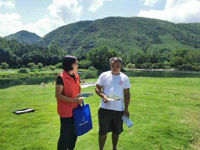灵川:夏日消暑享清凉,禁毒宣传“不降温”
