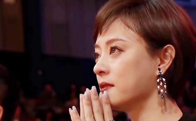 不装了！央视公开“点名”孙俪，原来张艺谋一个字都没说错