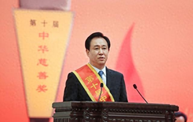 许家印为保命全部交代！供出背后多名大佬，难怪他却能如鱼得水！