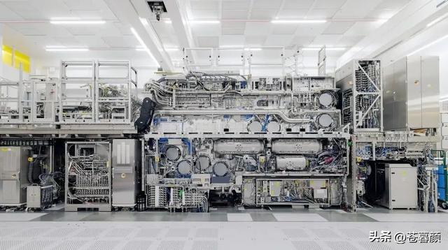 荷兰正式禁售DUV光刻机，中方别无选择，只能坚定自主制造破局