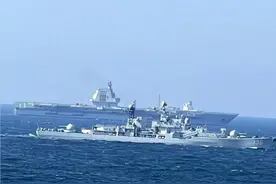 没想到！为福建号护航的竟是现代级，难道福建号要入列东海舰队？图片