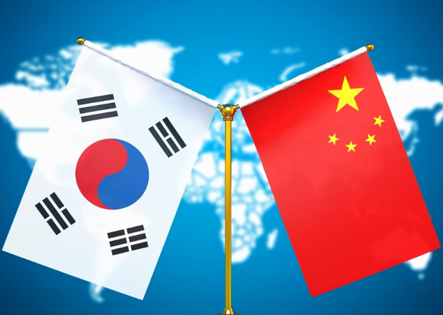 韩国爆发反华集会，李在明却不吭一声，中方直接一句话让韩方失算