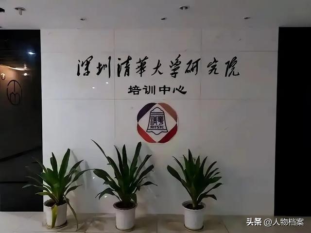 杨振宁去世才3天，恶心的事情发生了，还不止一件！