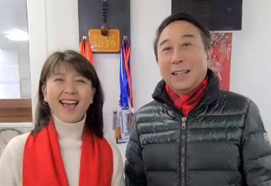 闫学晶丑闻再曝！一人已被拘留，婚变内幕被扒	，亲手拔父亲氧气管