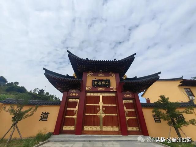 这处以玻璃栈道、落日观景和悬崖木亭而闻名的网红地，你可去过