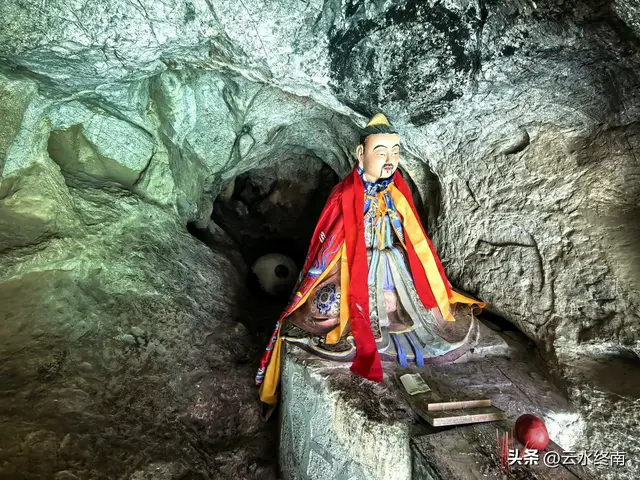 几乎被陕西人淡忘的龙门祖庭，不但有空中楼阁，还有邱祖众多传说