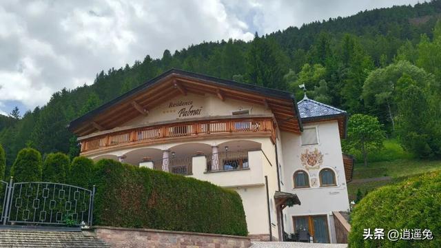 闯进绝美如画“上帝后花园”，却因太激动，在童话小镇闹出乌龙…