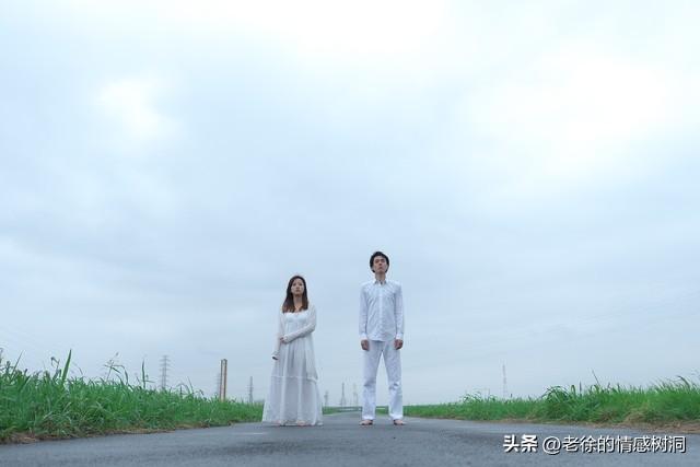 动心时退缩比不主动更伤