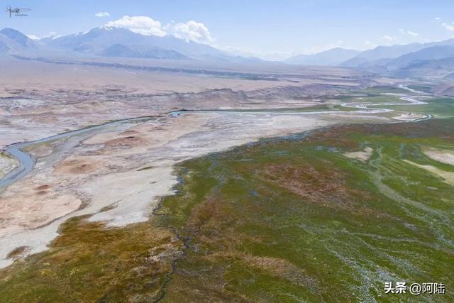 到木吉乡探秘地球的“肚脐眼”，它便是位于中国最西端的火山群