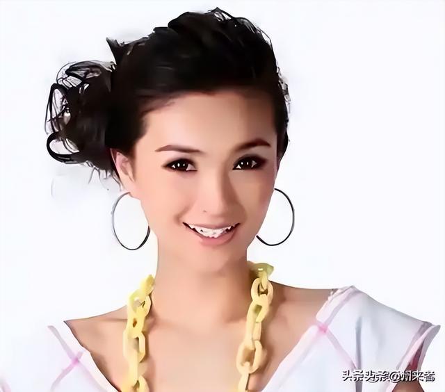九月没过完	，传来3位名人被抓，央媒发文怒批，没有一个值得同情