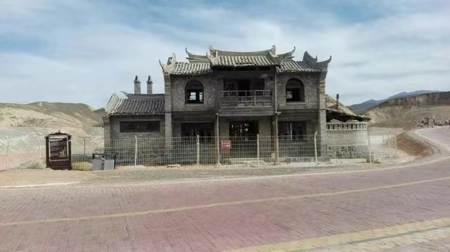 又踏甘肃地之七 张掖篇之五 七彩丹霞（4）七彩锦绣台