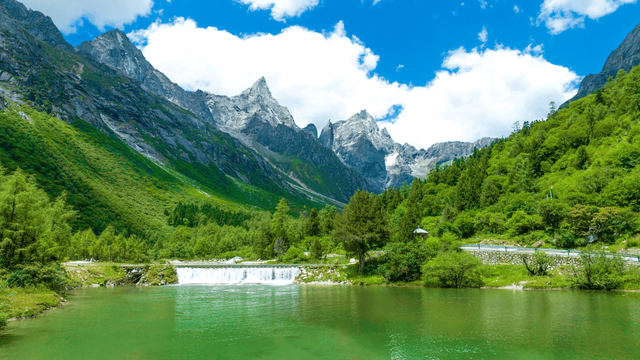 毕棚沟接待游客突破1100000！创下历史新高！