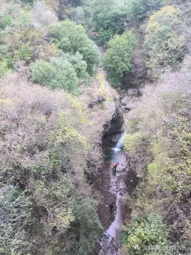 富平薛镇赵老峪北村，赏红叶观石桥瀑布，这条环线真是美爆了！