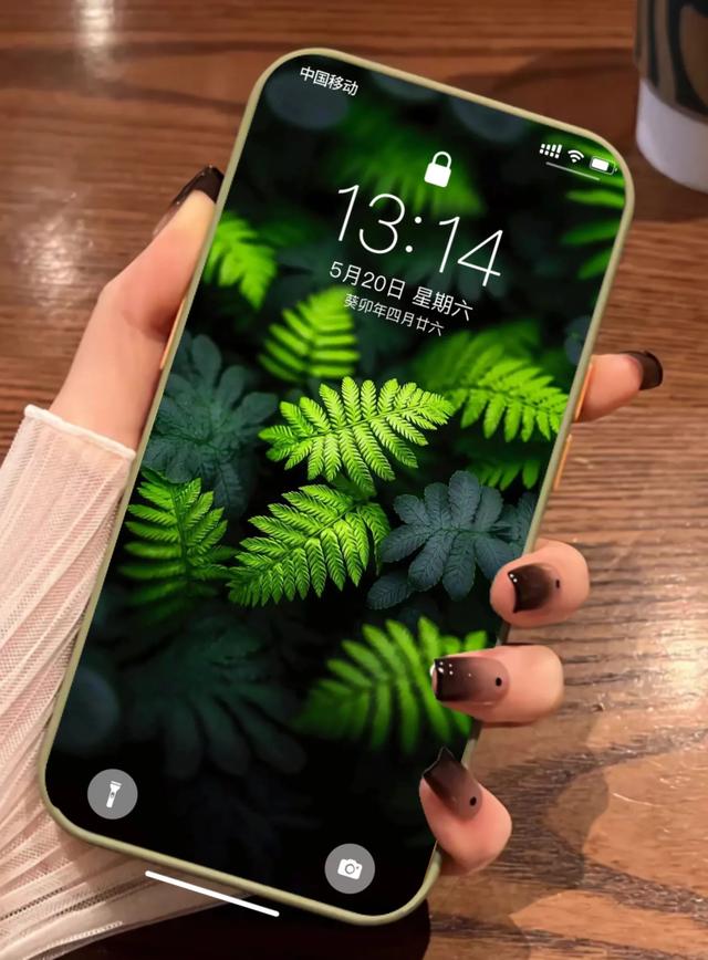 绿得 很纯粹的护眼壁纸，不仅护眼还很清心！