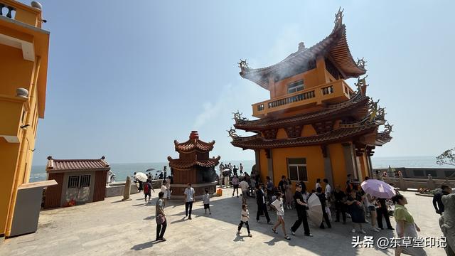 探秘石狮黄金海岸洛迦寺：海上佛国的千年禅韵与滨海秘境