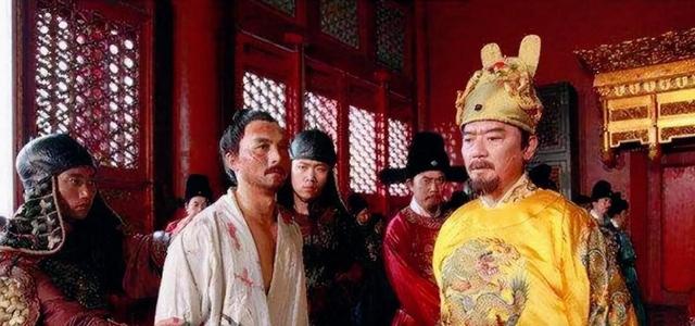 1402年，朱棣将铁铉凌迟处死，更是将骨架下油锅，妻女下场更悲惨