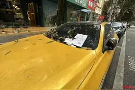 百万宝马路边停2月，托尼老师都忘了，理发店能赚大钱吗？图片