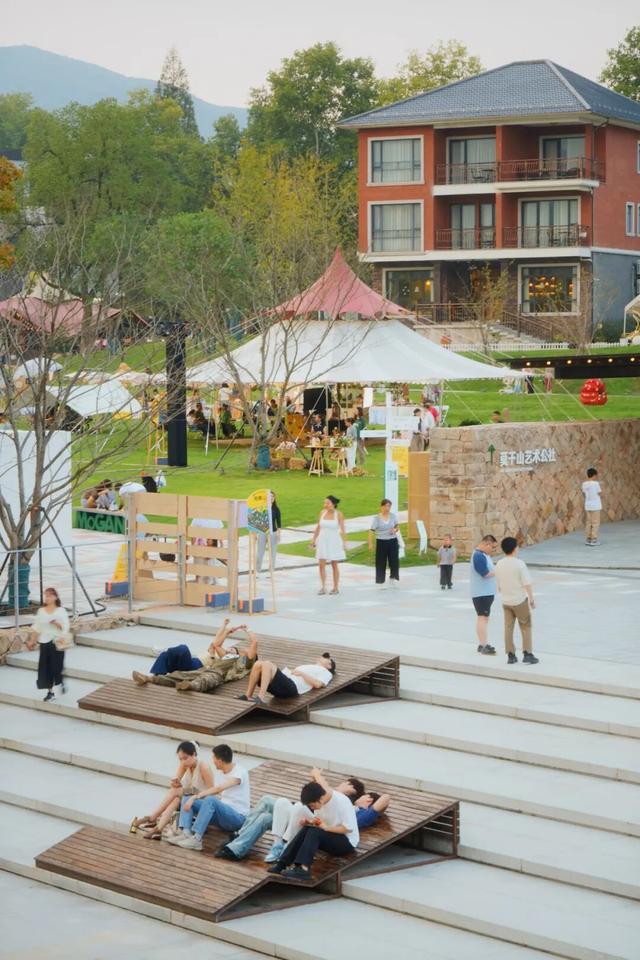 莫干山的文旅新实践，山野里长出了新日常