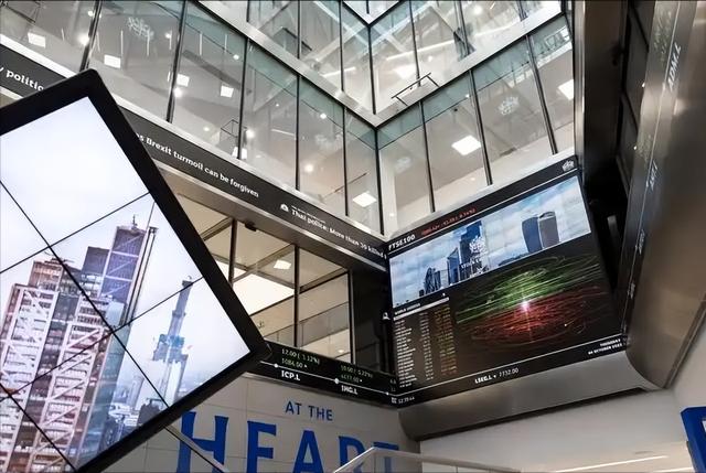 人民币遭伏击！伦敦交易所踢中国出局	，紧要关头全球资本弃美投中