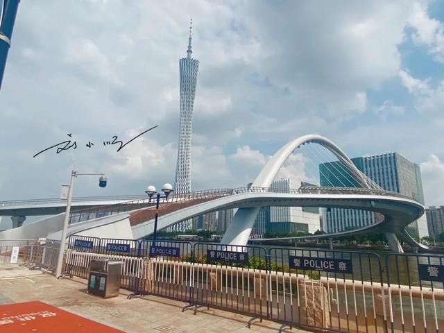 最具争议的“一线城市”：一边被说在衰落，一边又被很多人看好？