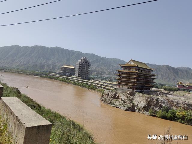 什川东北的黄河峡谷