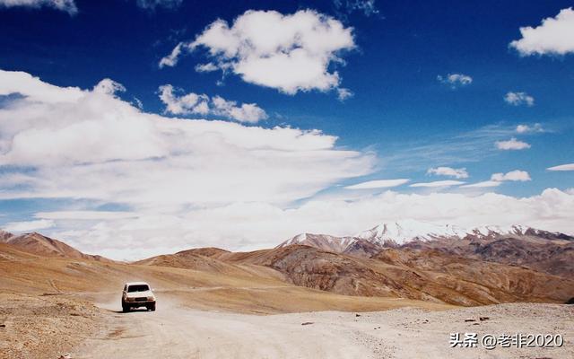 从此不再胡乱结伴：我没把你丢在无人区	，仅仅因为你是女人